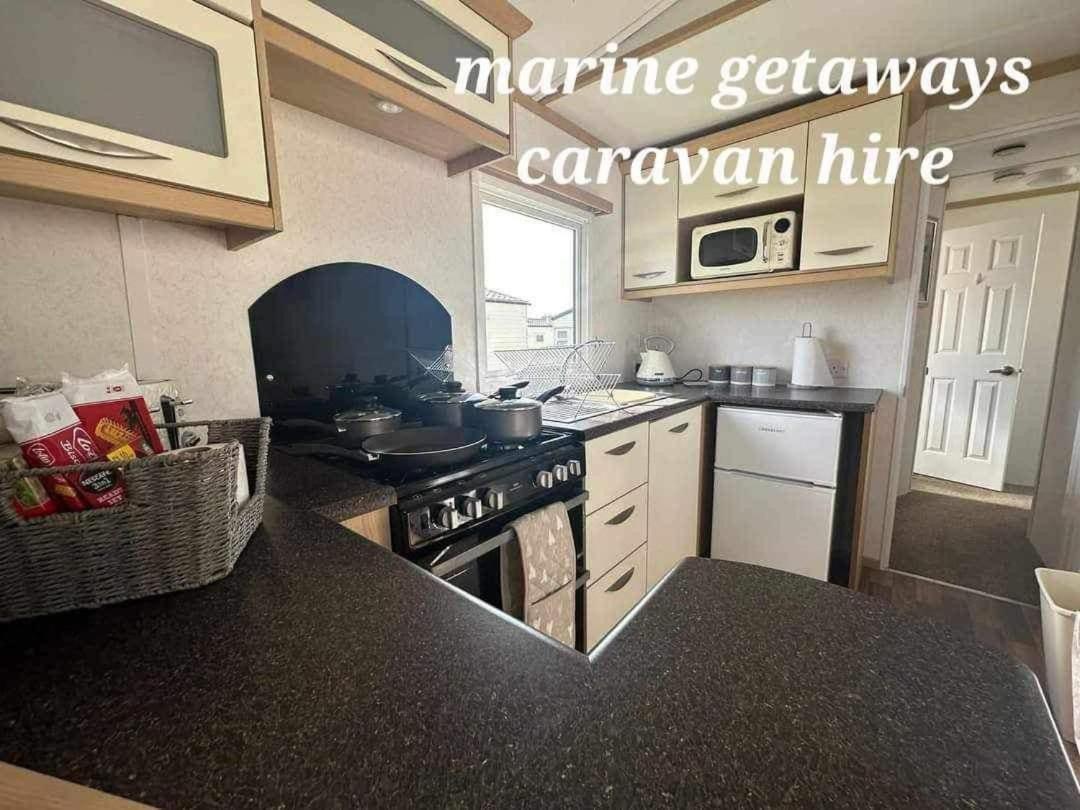 Marine Getaways Caravan Hire Rhyl Exterior photo