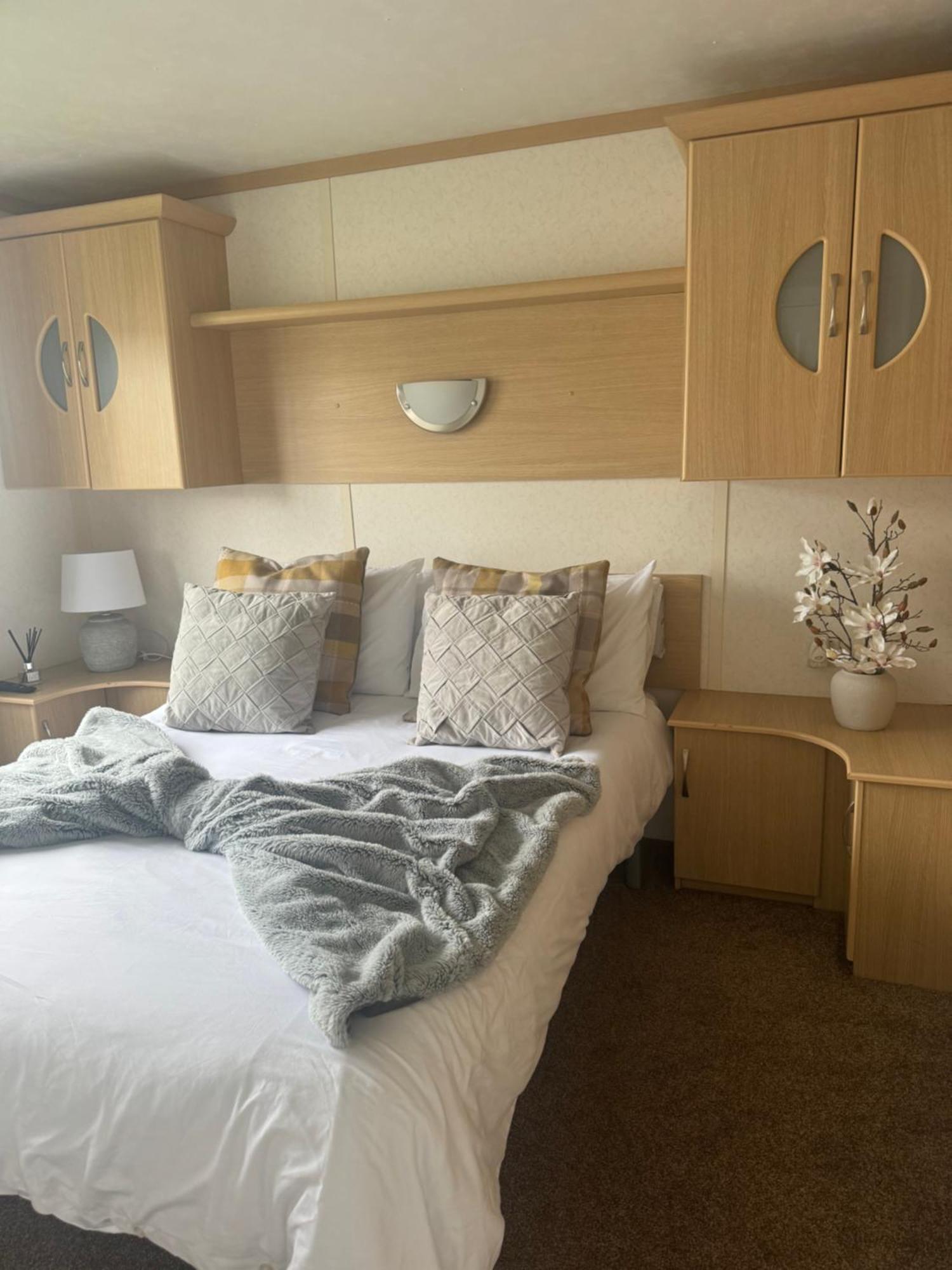 Marine Getaways Caravan Hire Rhyl Exterior photo