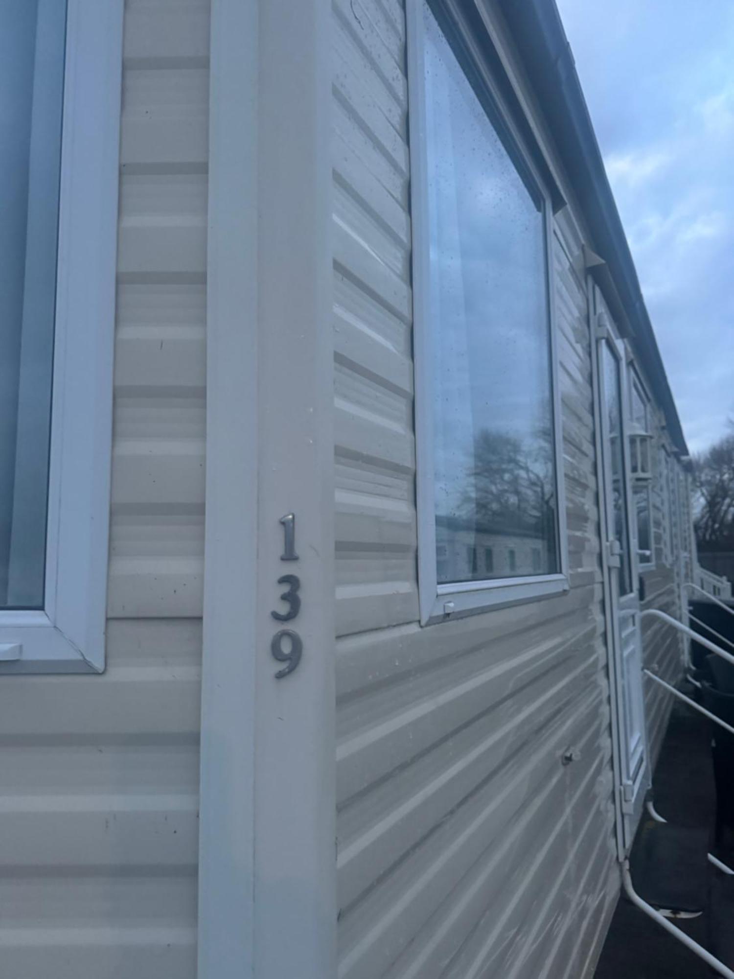 Marine Getaways Caravan Hire Rhyl Exterior photo